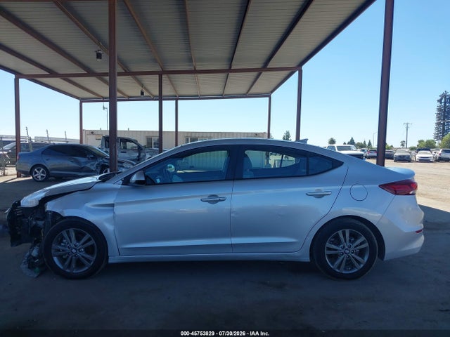 Hyundai Elantra Value Edition 2018 5NPD84LF0JH298328 Image 14