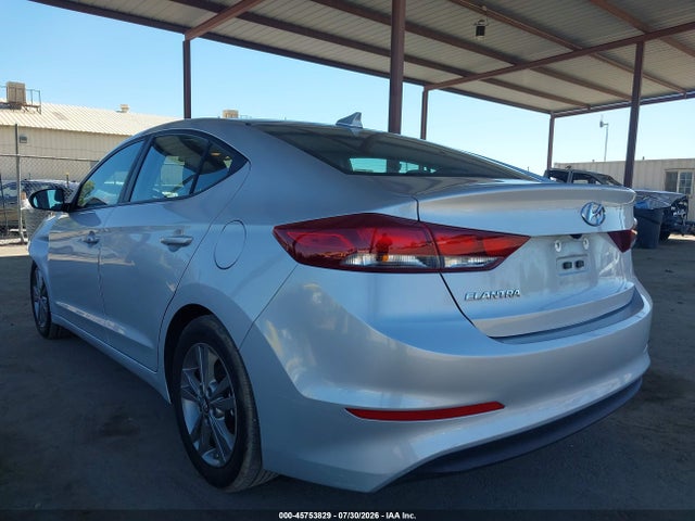 Hyundai Elantra Value Edition 2018 5NPD84LF0JH298328 Image 3