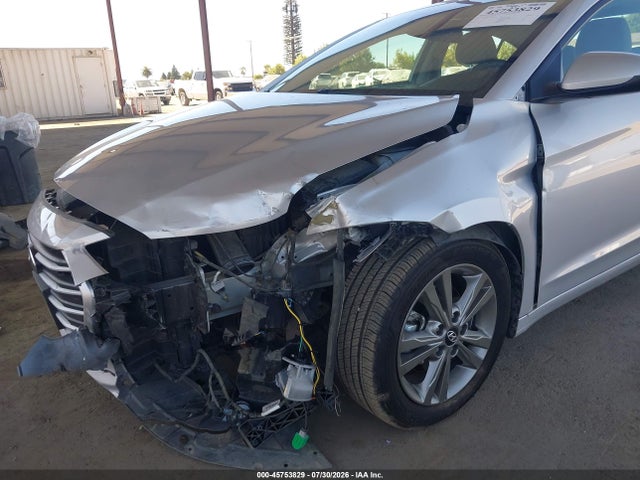 Hyundai Elantra Value Edition 2018 5NPD84LF0JH298328 Image 6