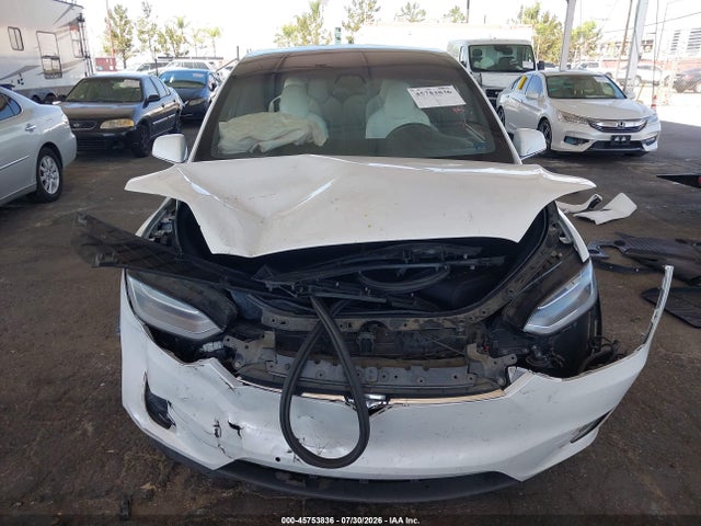 Tesla Model X 100d/75d/p100d 2018 5YJXCBE20JF090796 Image 12