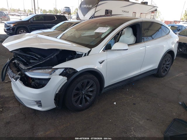Tesla Model X 100d/75d/p100d 2018 5YJXCBE20JF090796 Image 2