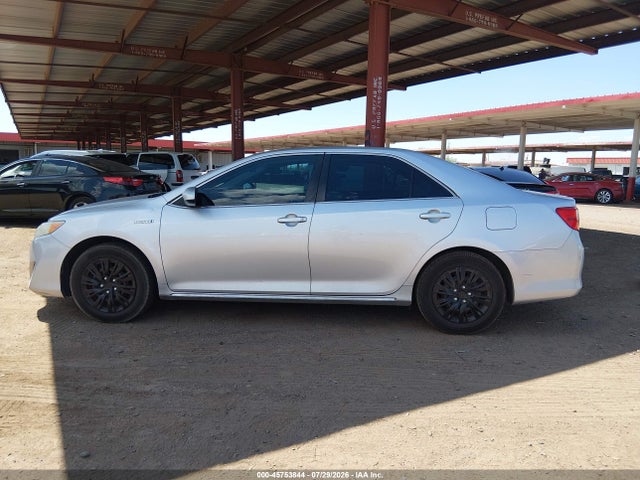 4T1BD1FK8EU102234 Toyota Camry Hybrid Le