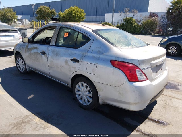 Nissan Versa 1.6 S 2018 3N1CN7APXJL810357 Image 3