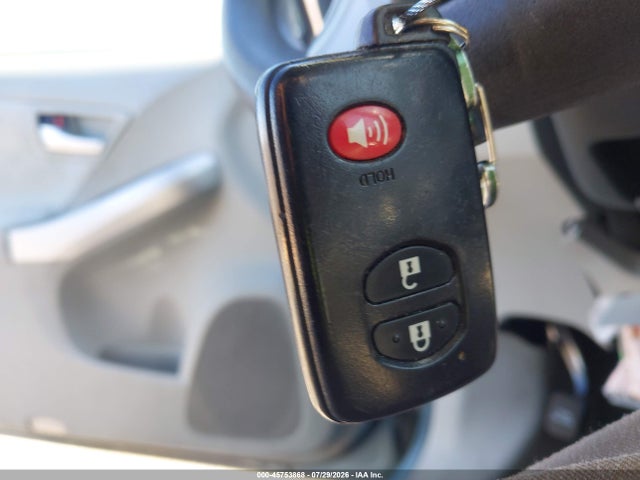 2015 Toyota Prius Two მანქანა იყიდება აუქციონზე, vin: JTDKN3DU5F1963052, აუქციონის ნომერი: 45753868