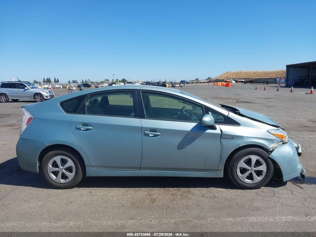 2015 Toyota Prius Two მანქანა იყიდება აუქციონზე, vin: JTDKN3DU5F1963052, აუქციონის ნომერი: 45753868