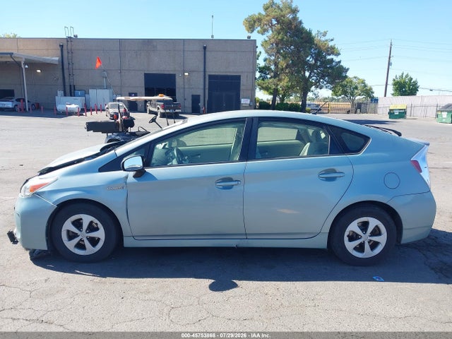 2015 Toyota Prius Two მანქანა იყიდება აუქციონზე, vin: JTDKN3DU5F1963052, აუქციონის ნომერი: 45753868