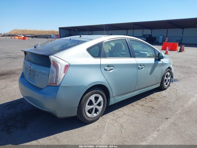 2015 Toyota Prius Two მანქანა იყიდება აუქციონზე, vin: JTDKN3DU5F1963052, აუქციონის ნომერი: 45753868
