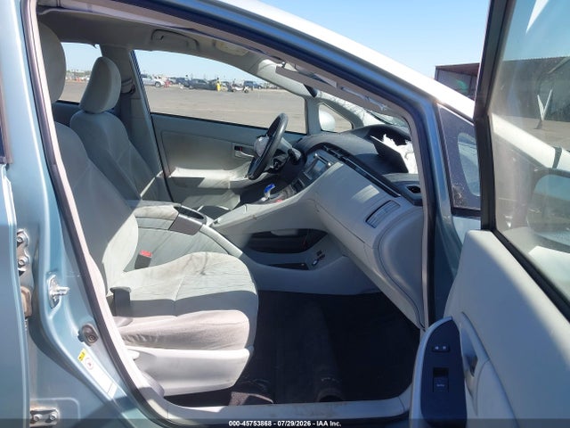 2015 Toyota Prius Two მანქანა იყიდება აუქციონზე, vin: JTDKN3DU5F1963052, აუქციონის ნომერი: 45753868
