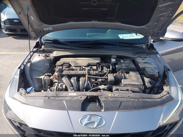 KMHLL4AGXPU556113 Hyundai ELANTRA SE
