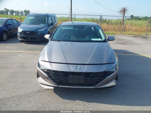 KMHLL4AGXPU556113 Hyundai ELANTRA SE