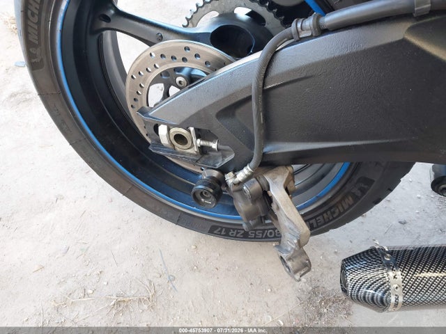Suzuki GSX-R600 2016 JS1GN7FA8G2100008 Image 16