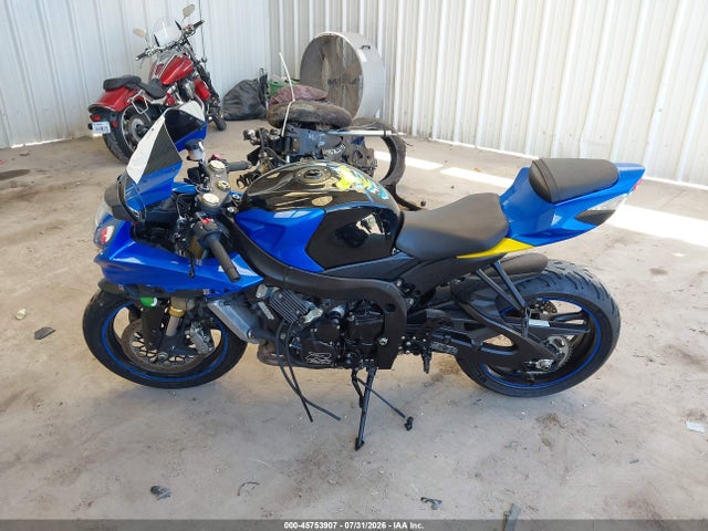 Suzuki GSX-R600 2016 JS1GN7FA8G2100008 Image 14