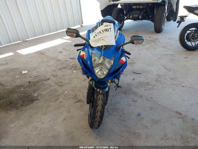 Suzuki GSX-R600 2016 JS1GN7FA8G2100008 Image 5