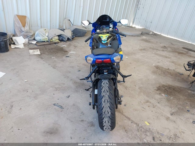 45753907 :رقم المزاد ، JS1GN7FA8G2100008 vin ، 2016 Suzuki Gsx-r600 مزاد بيع