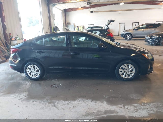 Продажа на аукционе авто 2019 Hyundai Elantra Se, vin: 5NPD74LF9KH485863, номер лота: 45753938