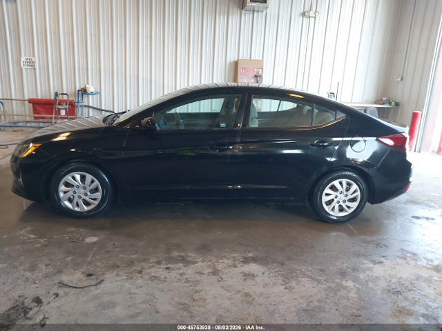Продажа на аукционе авто 2019 Hyundai Elantra Se, vin: 5NPD74LF9KH485863, номер лота: 45753938
