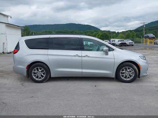 45753959 :رقم المزاد ، 2C4RC1FG5NR135528 vin ، 2022 Chrysler Pacifica Touring مزاد بيع