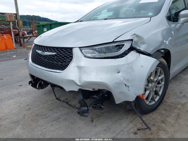45753959 :رقم المزاد ، 2C4RC1FG5NR135528 vin ، 2022 Chrysler Pacifica Touring مزاد بيع