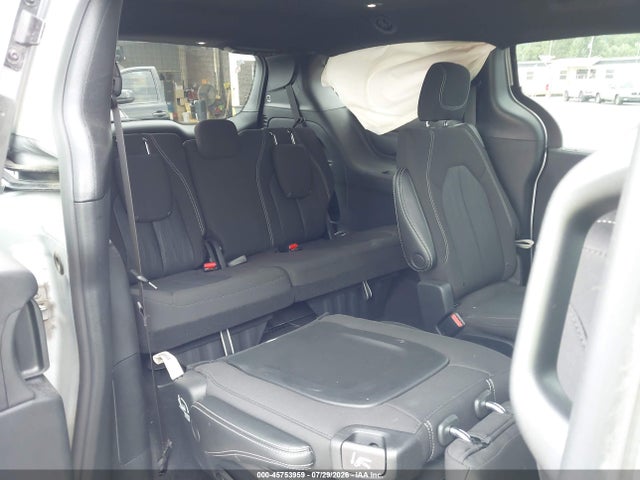45753959 :رقم المزاد ، 2C4RC1FG5NR135528 vin ، 2022 Chrysler Pacifica Touring مزاد بيع