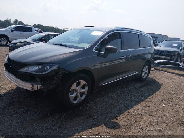 Продаж на аукціоні авто 2017 Chrysler Pacifica Touring-l Plus, vin: 2C4RC1EG5HR839864, номер лоту: 45753964