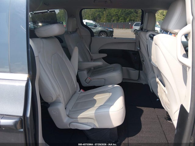 Продаж на аукціоні авто 2017 Chrysler Pacifica Touring-l Plus, vin: 2C4RC1EG5HR839864, номер лоту: 45753964