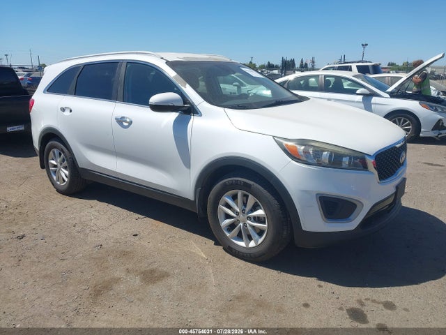2017 5XYPG4A57HG227509 main image