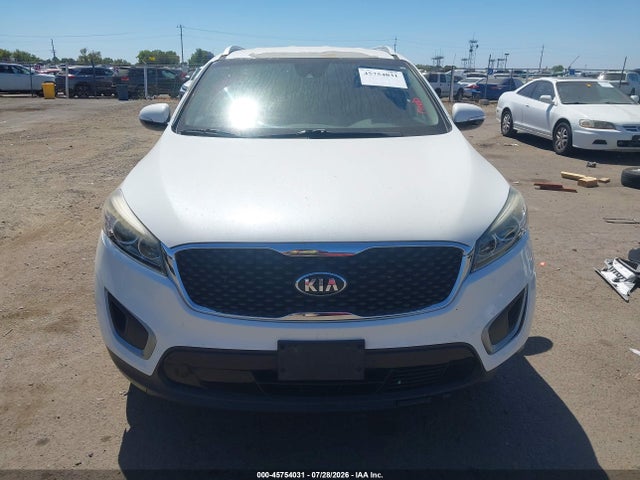 5XYPG4A57HG227509 KIA Sorento 3.3l Lx