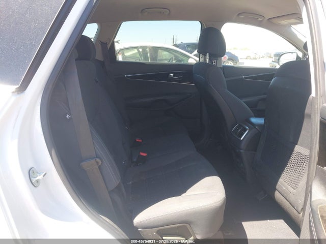 5XYPG4A57HG227509 KIA Sorento 3.3l Lx