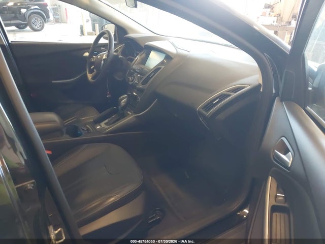 Продаж на аукціоні авто 2014 Ford Focus Titanium, vin: 1FADP3N29EL417539, номер лоту: 45754050