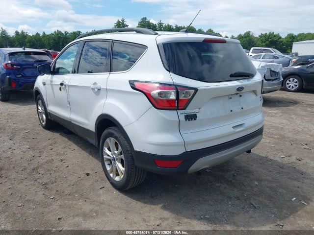 Ford ESCAPE SE 2018 1FMCU9GD1JUD32890 Image 3