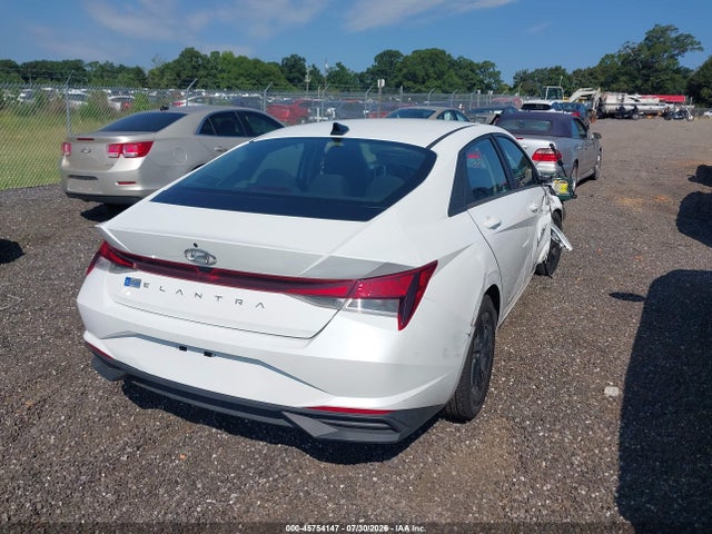45754147 :رقم المزاد ، 5NPLS4AG2NH059779 vin ، 2022 Hyundai Elantra Sel مزاد بيع