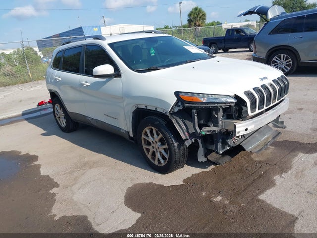 2016 Jeep Cherokee Latitude მანქანა იყიდება აუქციონზე, vin: 1C4PJMCB4GW155013, აუქციონის ნომერი: 45754170
