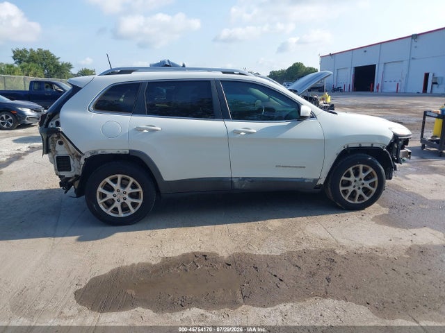 Продаж на аукціоні авто 2016 Jeep Cherokee Latitude, vin: 1C4PJMCB4GW155013, номер лоту: 45754170