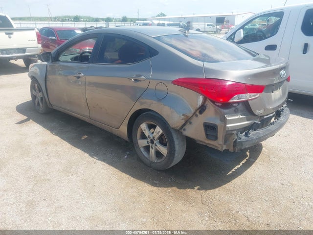 2013 Hyundai Elantra Gls მანქანა იყიდება აუქციონზე, vin: 5NPDH4AE7DH411996, აუქციონის ნომერი: 45754201