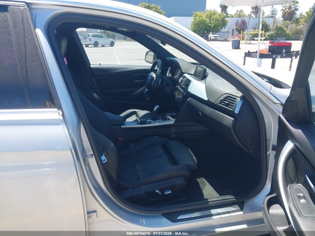 BMW 328D 2017 WBA8E5C3XHK389153 Image 5
