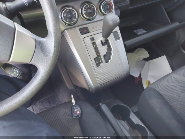 Scion XB 2015 JTLZE4FE9FJ077668 Image 11