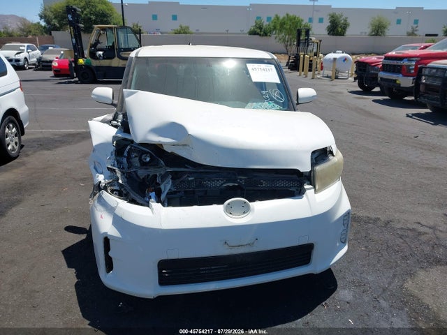 Scion XB 2015 JTLZE4FE9FJ077668 Image 12