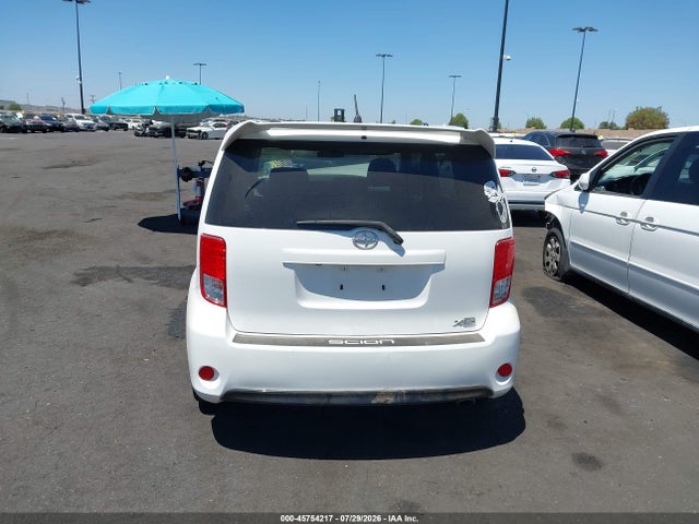 Scion XB 2015 JTLZE4FE9FJ077668 Image 16