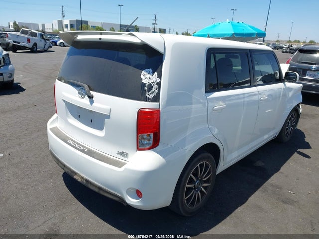 Scion XB 2015 JTLZE4FE9FJ077668 Image 4