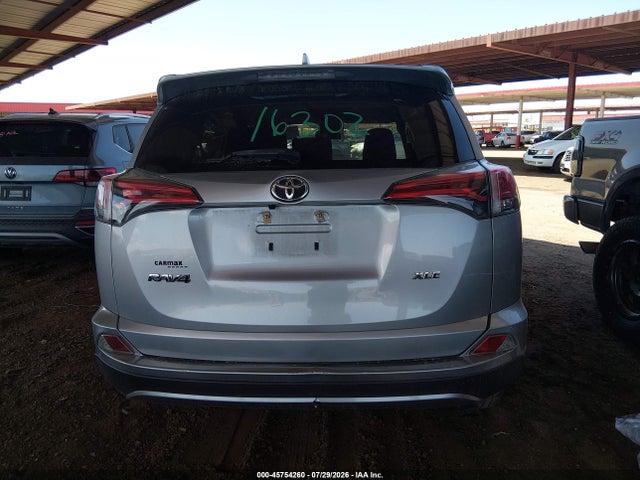JTMWFREV6JJ173891 Toyota Rav4 Xle