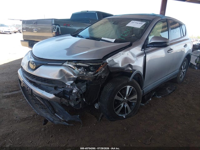 JTMWFREV6JJ173891 Toyota Rav4 Xle