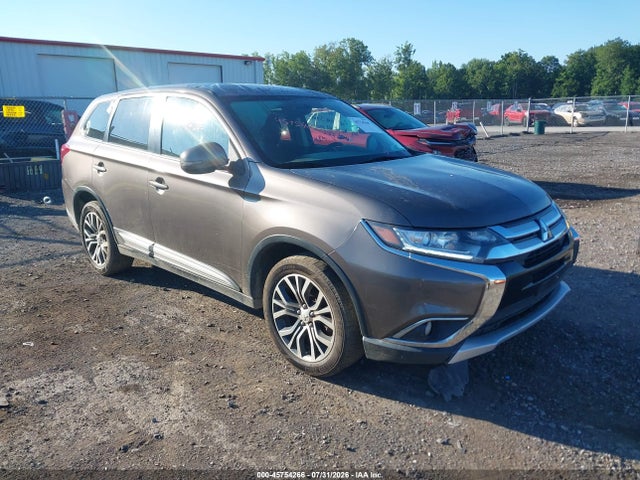 Auction sale of the 2018 Mitsubishi Outlander Es/le/se/sel, vin: JA4AZ3A39JZ035132, lot number: 45754266