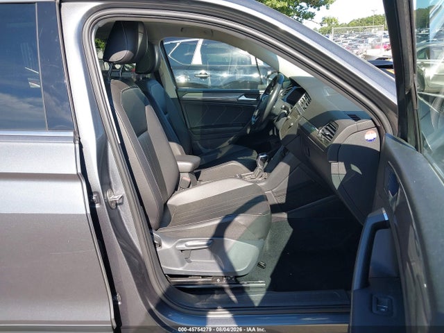 Продажа на аукционе авто 2022 Volkswagen Tiguan 2.0t Se, vin: 3VV2B7AX4NM030521, номер лота: 45754279