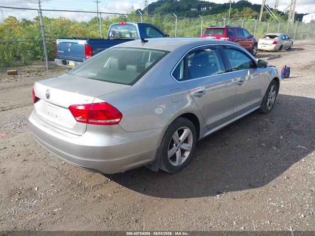 Aukcja sprzedaży 2013 Volkswagen Passat 2.5l Se, vin: 1VWBP7A39DC073651, numer aukcji: 45754298