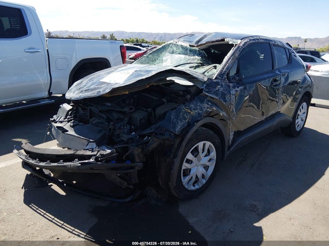 JTNKHMBX7L1091877 Toyota C-HR LE