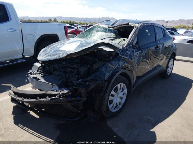 JTNKHMBX7L1091877 Toyota C-HR LE