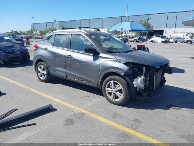 2018 3N1CP5CU5JL501123 главное изображение