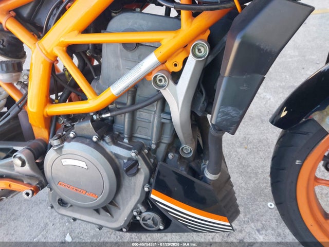KTM Rc 390 2016 MD2JGJ401GC273239 Image 14