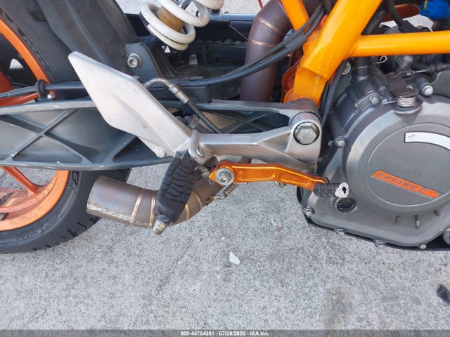KTM Rc 390 2016 MD2JGJ401GC273239 Image 16