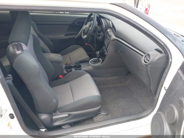 Scion Tc 10 Series/monogram 2014 JTKJF5C72E3080733 Image 5